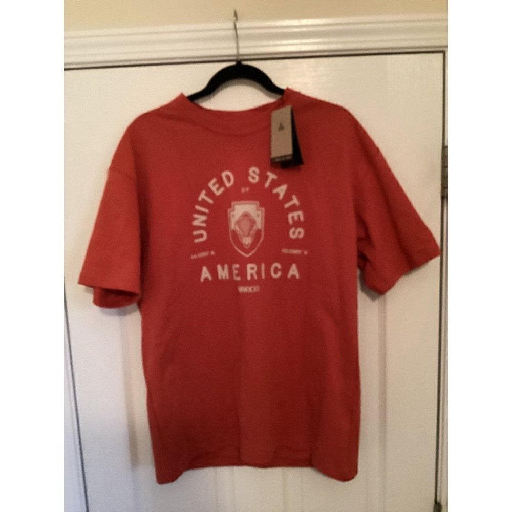 Nike ACG MEN's T- Shirt Size: Medium  Color: Martian Sunrise